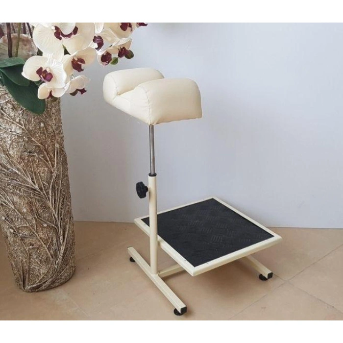 Footrest And Bathtub