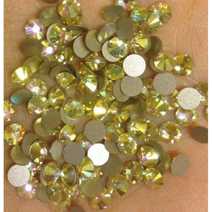 Swarowski Rhinestones Packaged In 100 Pcs. (In A Jar)